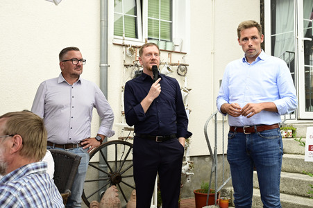 Veranstaltung der CDU 'Kretschmer grillt' in Markersdorf