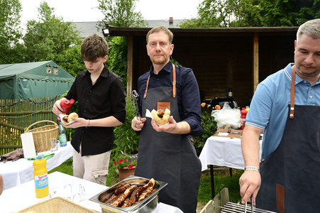 Veranstaltung der CDU 'Kretschmer grillt' in Markersdorf