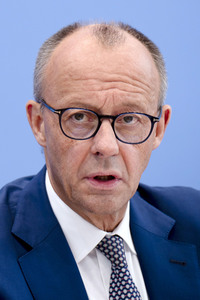 Bundespressekonferenz 'Aktuelle Themen der Innen- und Außenpolitik' in Berlin