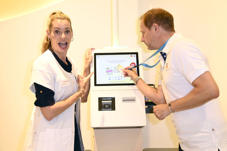 Kassieren für den guten Zweck in Berlin