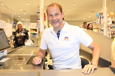 Kassieren für den guten Zweck in Berlin