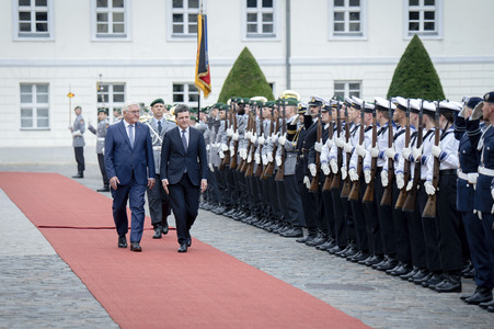 Empfang des Präsidenten von Rumänien im Schloss Bellevue in Berlin
