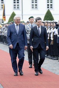 Empfang des Präsidenten von Rumänien im Schloss Bellevue in Berlin