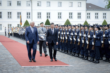 Empfang des Präsidenten von Rumänien im Schloss Bellevue in Berlin