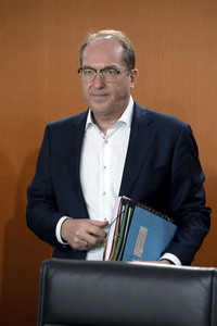 11. Sitzung des Bundeskabinetts in Berlin