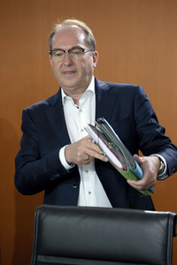 11. Sitzung des Bundeskabinetts in Berlin