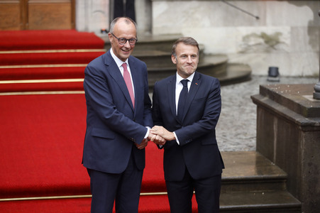 Empfang des französischen Staatspräsidenten in Berlin