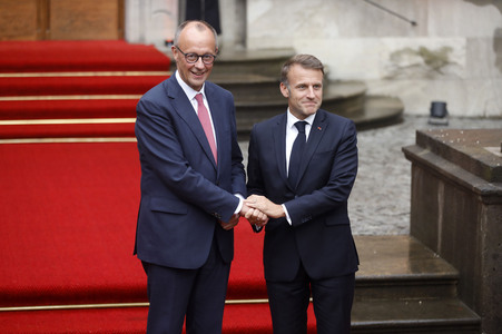 Empfang des französischen Staatspräsidenten in Berlin