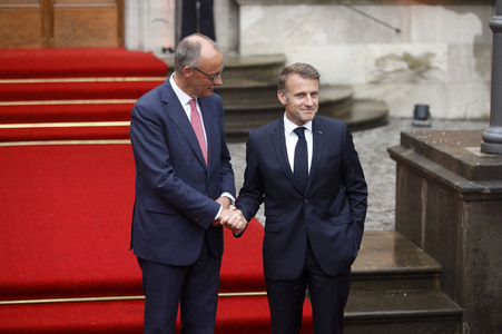 Empfang des französischen Staatspräsidenten in Berlin