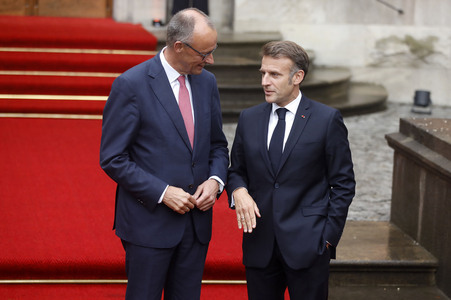 Empfang des französischen Staatspräsidenten in Berlin
