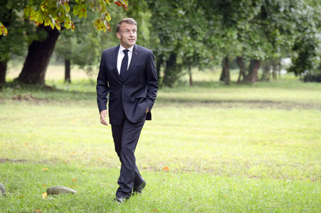 Empfang des französischen Staatspräsidenten in Berlin