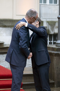 Empfang des französischen Staatspräsidenten in Berlin