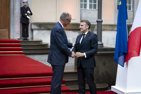 Empfang des französischen Staatspräsidenten in Berlin