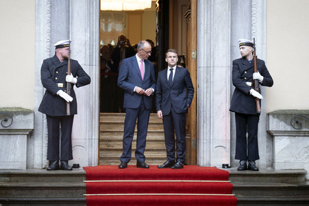 Empfang des französischen Staatspräsidenten in Berlin