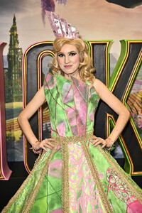 Her Universe Fashion Show, San Diego Comic-Con International 2025