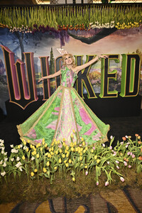 Her Universe Fashion Show, San Diego Comic-Con International 2025