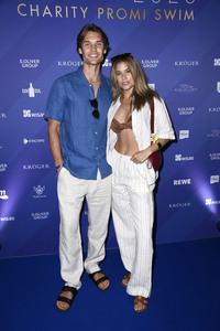 Charity Promi Swim 2025 in Berlin