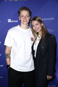 Charity Promi Swim 2025 in Berlin