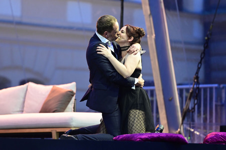 Theaterpremiere 'Jedermann' bei den Thurn und Taxis Schlossfestspielen in Regensburg