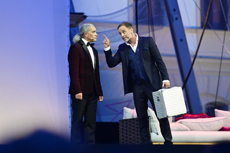 Theaterpremiere 'Jedermann' bei den Thurn und Taxis Schlossfestspielen in Regensburg