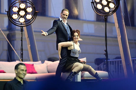 Theaterpremiere 'Jedermann' bei den Thurn und Taxis Schlossfestspielen in Regensburg