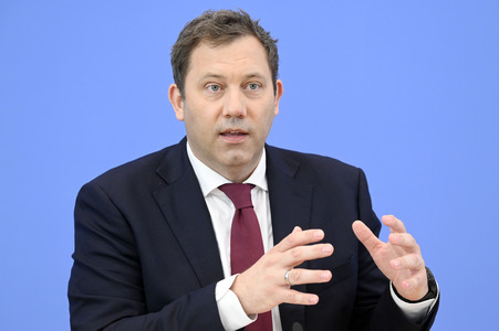 Bundespressekonferenz 'Regierungsentwurf des Bundeshaushalts 2026 und Finanzplan 2027-2029' in Berlin