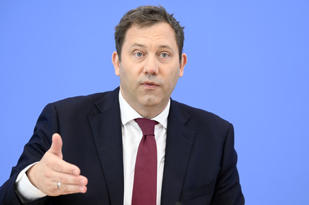 Bundespressekonferenz 'Regierungsentwurf des Bundeshaushalts 2026 und Finanzplan 2027-2029' in Berlin