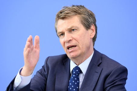 Bundespressekonferenz 'Regierungsentwurf des Bundeshaushalts 2026 und Finanzplan 2027-2029' in Berlin