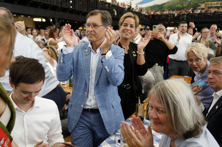 Eröffnungsveranstaltung der Cranger Kirmes in Herne