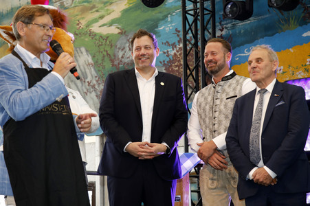 Eröffnungsveranstaltung der Cranger Kirmes in Herne