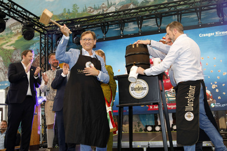 Eröffnungsveranstaltung der Cranger Kirmes in Herne