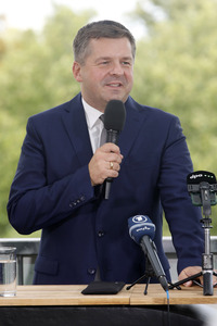 Pressekonferenz von Reiner Haseloff und Sven Schulze in Magdeburg