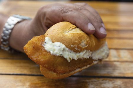 Symbolfoto Backfischbrötchen