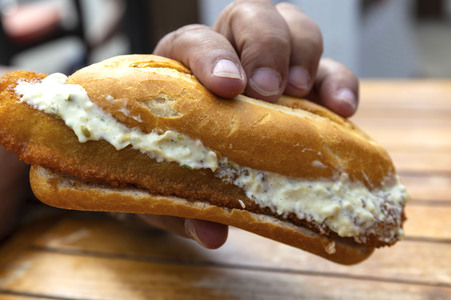 Symbolfoto Backfischbrötchen