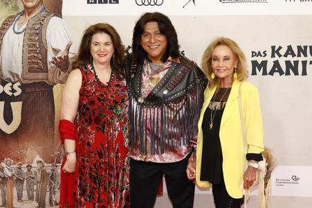 Filmpremiere 'Das Kanu des Manitu' in München