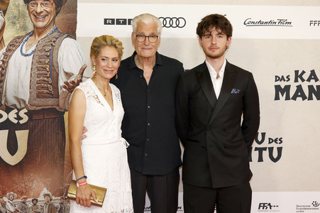 Filmpremiere 'Das Kanu des Manitu' in München