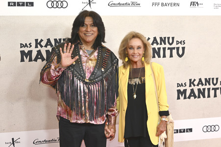 Filmpremiere 'Das Kanu des Manitu' in München