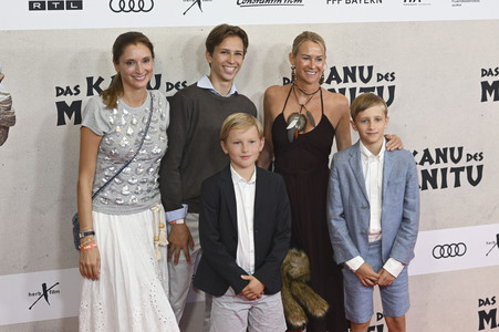 Filmpremiere 'Das Kanu des Manitu' in München