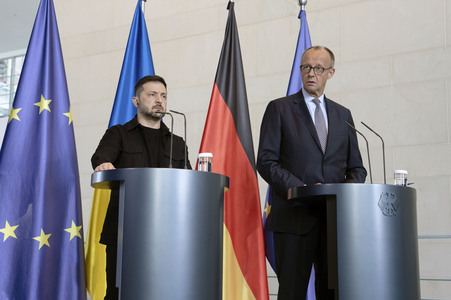 Pressestatement von Selenskyj und Merz in Berlin
