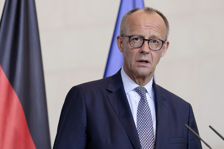 Pressestatement von Selenskyj und Merz in Berlin