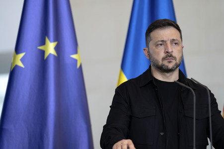 Pressestatement von Selenskyj und Merz in Berlin