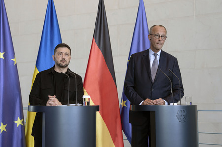 Pressestatement von Selenskyj und Merz in Berlin