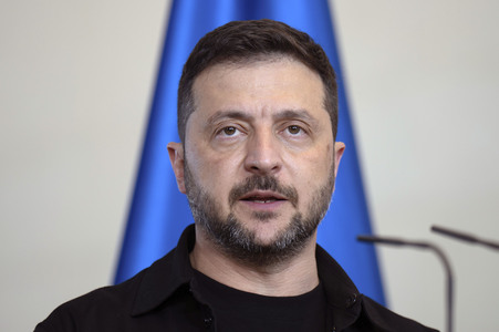 Pressestatement von Selenskyj und Merz in Berlin