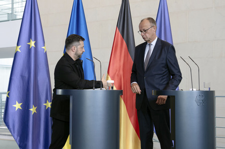 Pressestatement von Selenskyj und Merz in Berlin