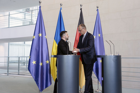 Pressestatement von Selenskyj und Merz in Berlin