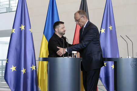 Pressestatement von Selenskyj und Merz in Berlin