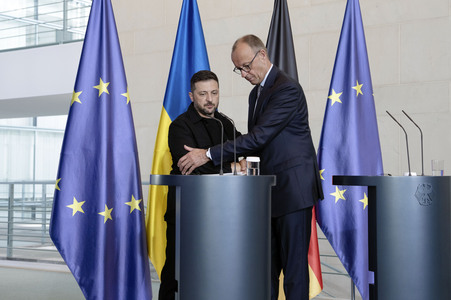 Pressestatement von Selenskyj und Merz in Berlin