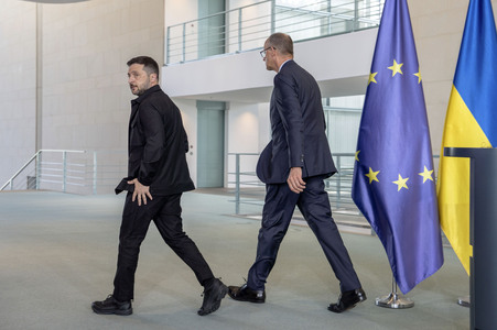 Pressestatement von Selenskyj und Merz in Berlin