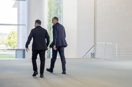 Pressestatement von Selenskyj und Merz in Berlin