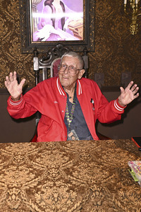 Midsummer Scream - Halloween & Horror Convention in Long Beach